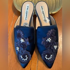 KARL LAGERFELD BLUE EMBELLISHED SLIP ON MULES. SIZE 9.5 NEVER WORN